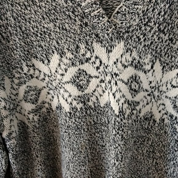 Vintage Black and White Melange Knit Hoodie - Picture 2 of 5